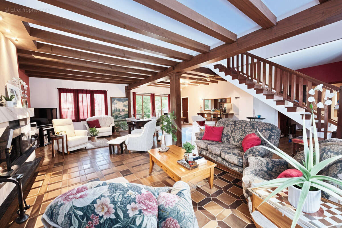 Maison à SERRIS