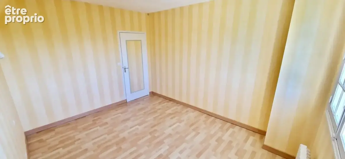EXCLUSIVITÉ – Maison familiale de 195 m² – 7 chambres – Sous-sol complet – Double garage – Condé-sur-Vire - photo 23