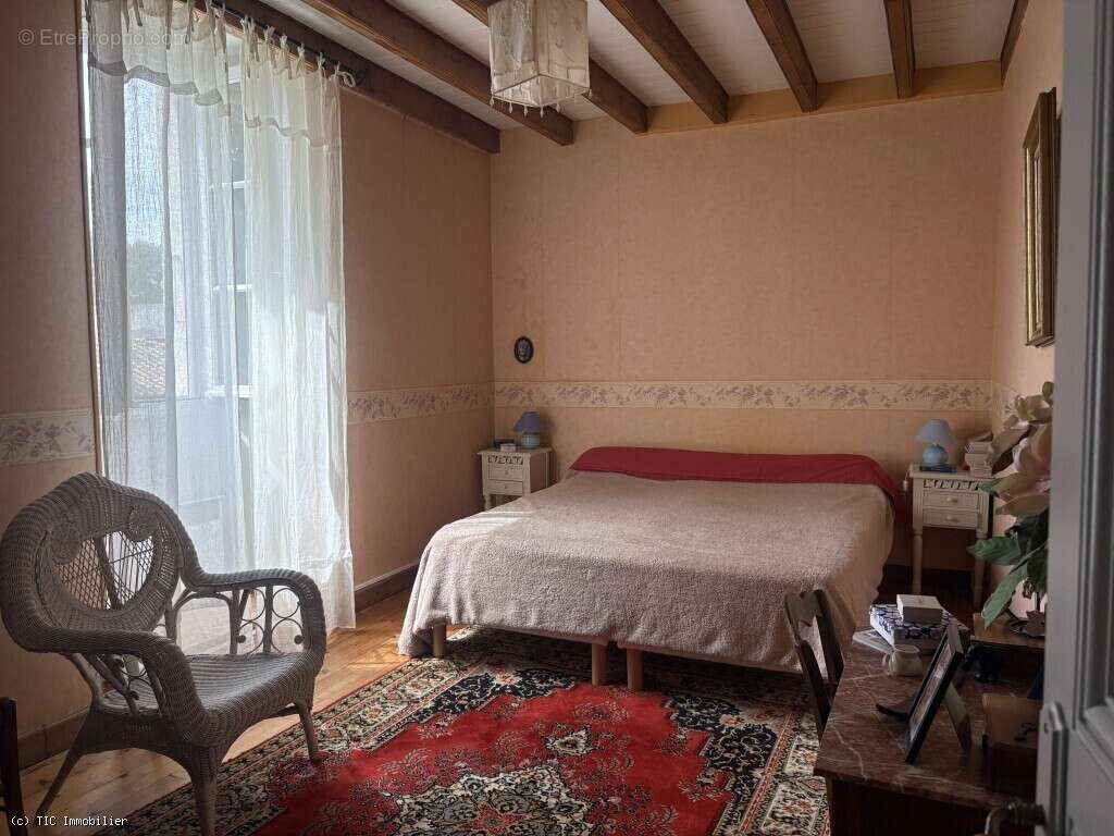 Maison à VILLEFAGNAN