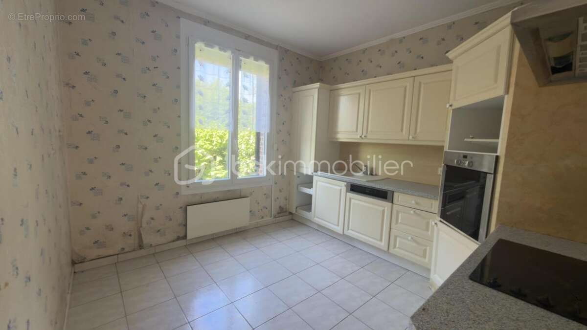Charmante Maison avec jardin, terrasse et dépendances - photo 7