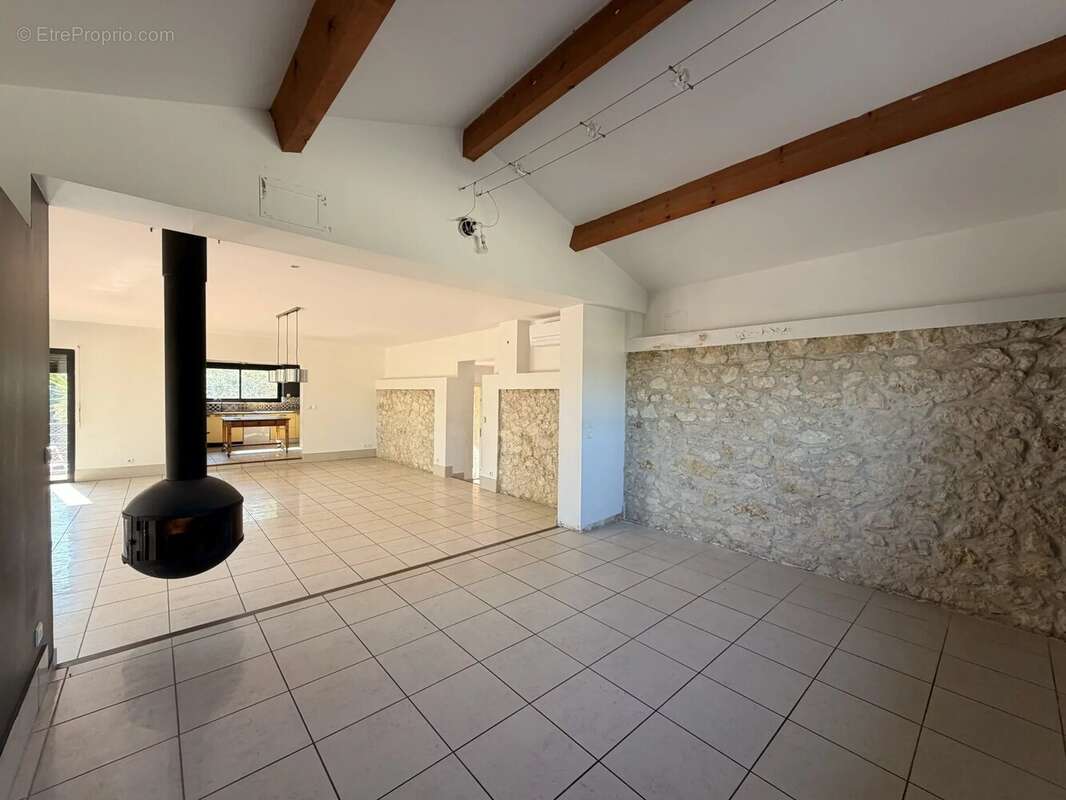 Magnifique maison d’architecte à Cuxac-d’Aude, à seulement 10 minutes de Narbonne ! - photo 8