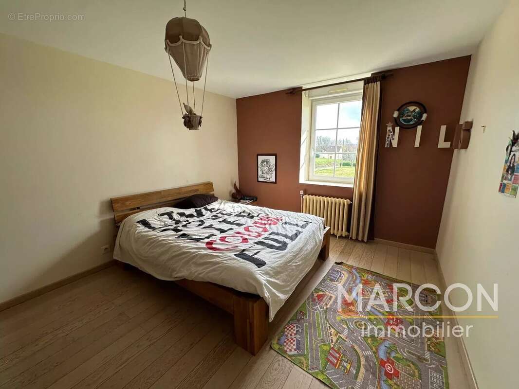 Maison à SAINT-AGNANT-DE-VERSILLAT