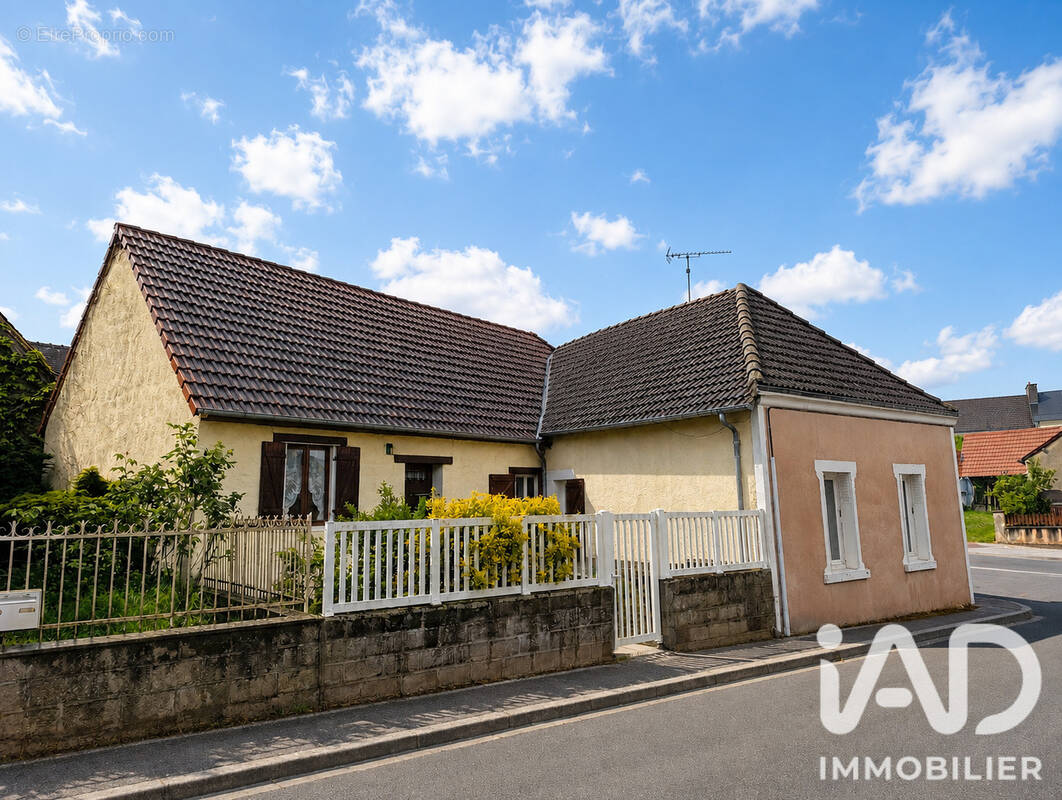 Photo 1 - Maison à POULAINES