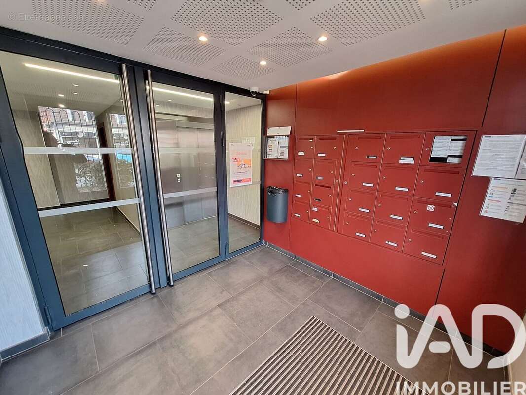 Photo 3 - Appartement à SAINTE-GENEVIEVE-DES-BOIS