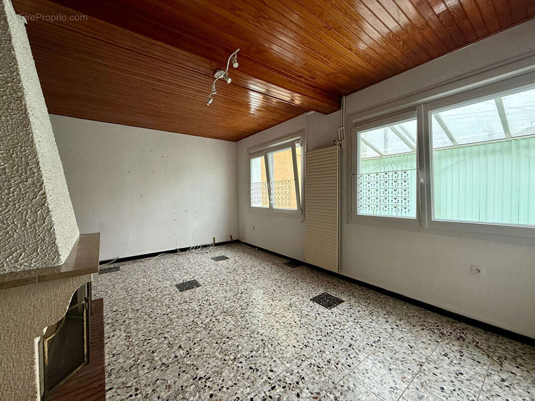 Maison à COLOMBEY-LES-BELLES