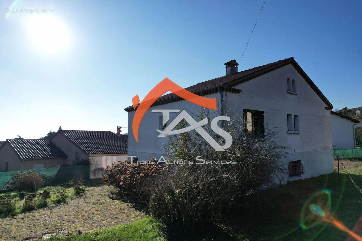 Maison à PELUSSIN