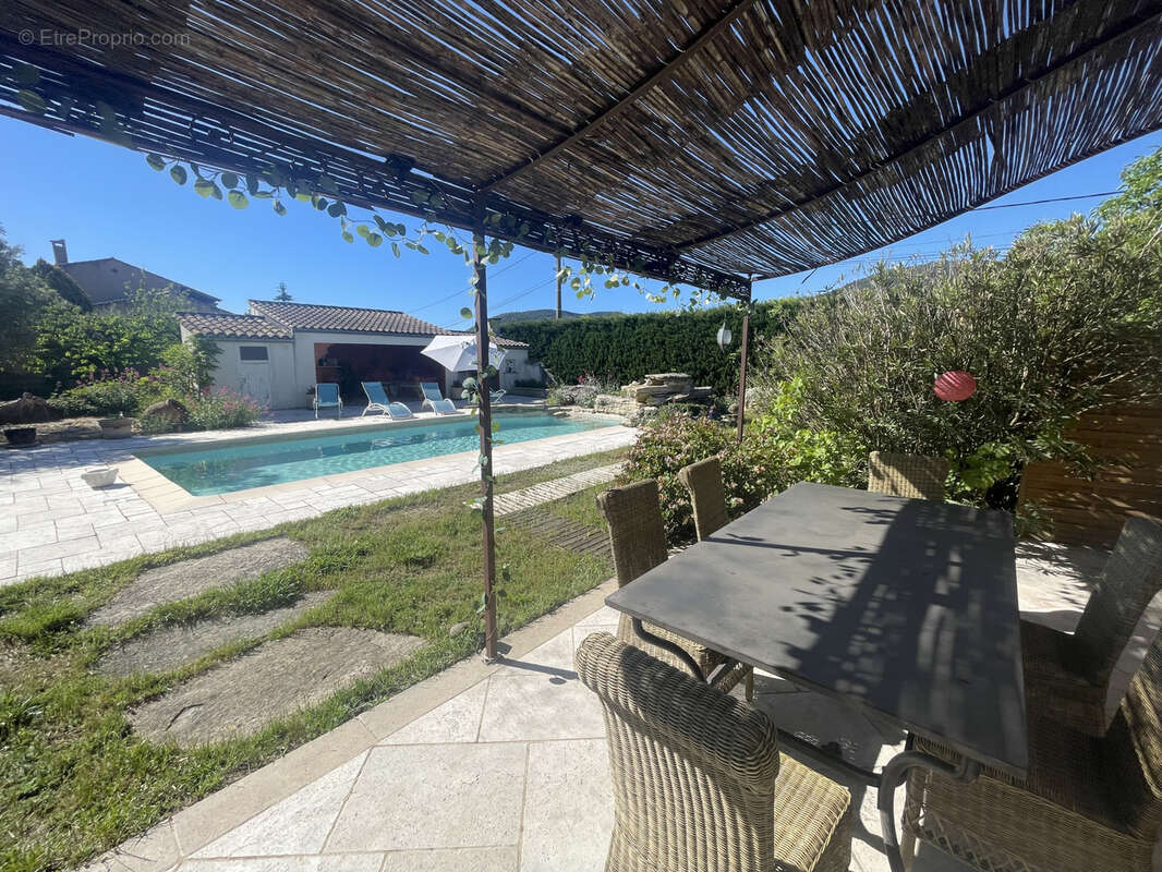 Maison à VAISON-LA-ROMAINE