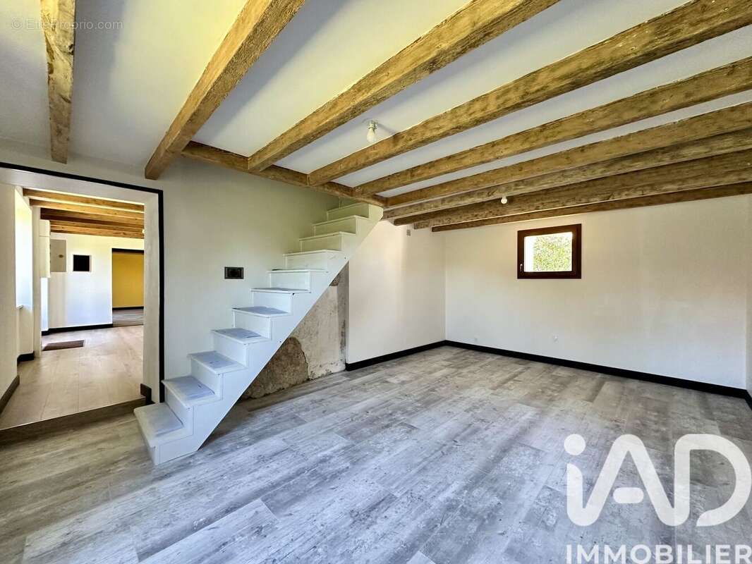 Maison 157 m² à Lageon  - photo 6