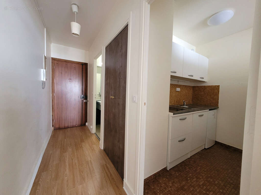 Appartement 28 m² à Paris-14e  - photo 5