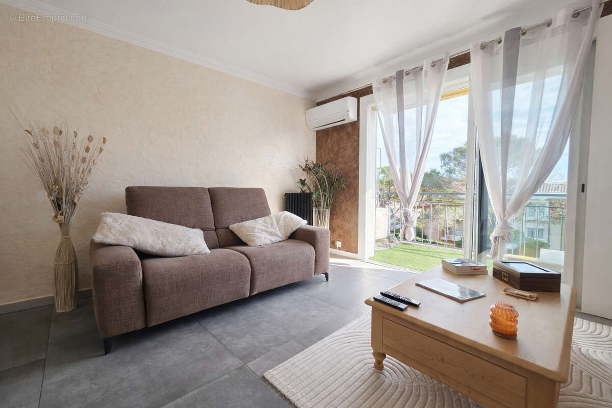 Appartement à SAINT-RAPHAEL