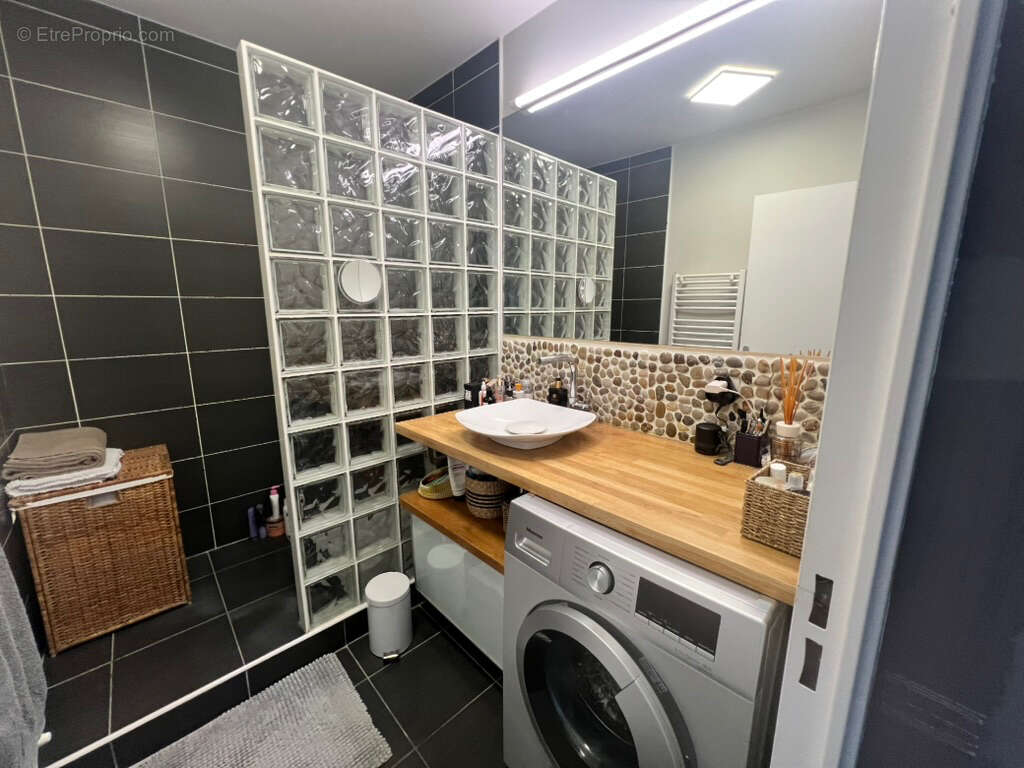 Appartement à SAINT-PRIEST