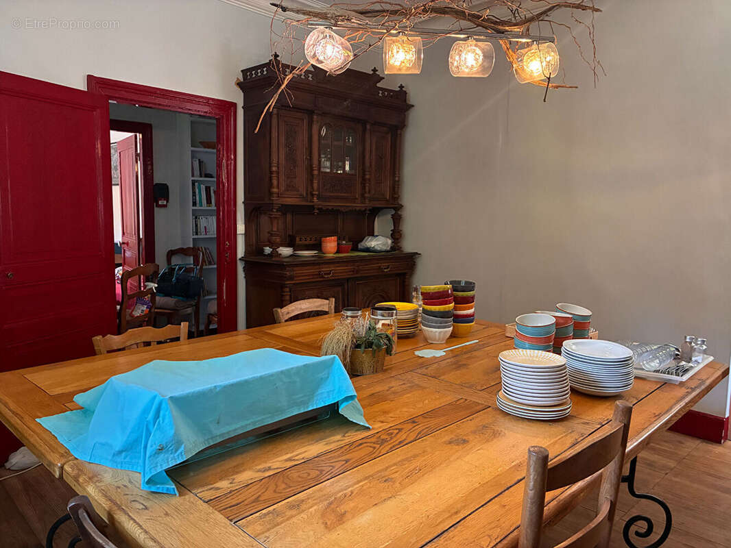 Maison de Maître 240 m2 Coeur de Figeac et Gîte d'étape (Chemins de Compostelle) - photo 4