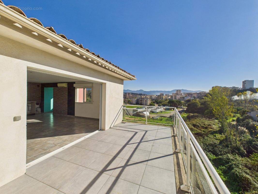 Appartement à AJACCIO