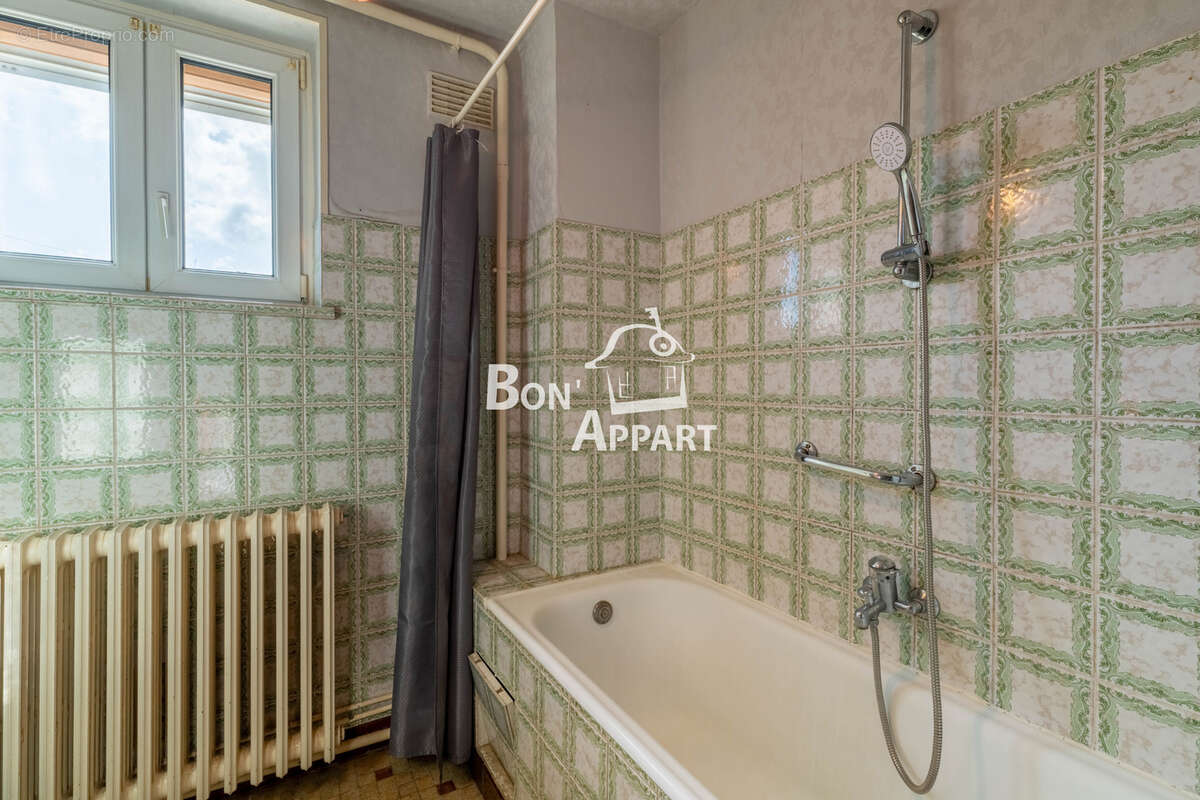 Maison au calme, située à HOMECOURT, 3 chambres, jardin et sous-sol complet - photo 10