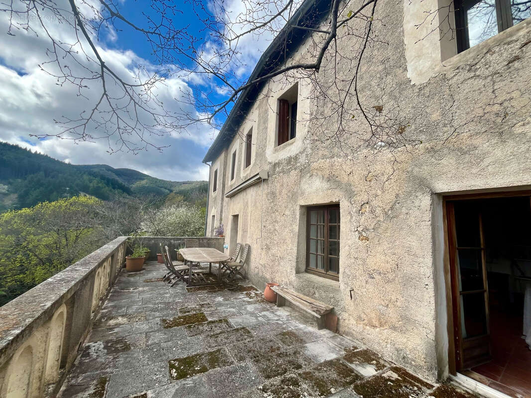 Maison à ROQUEDUR