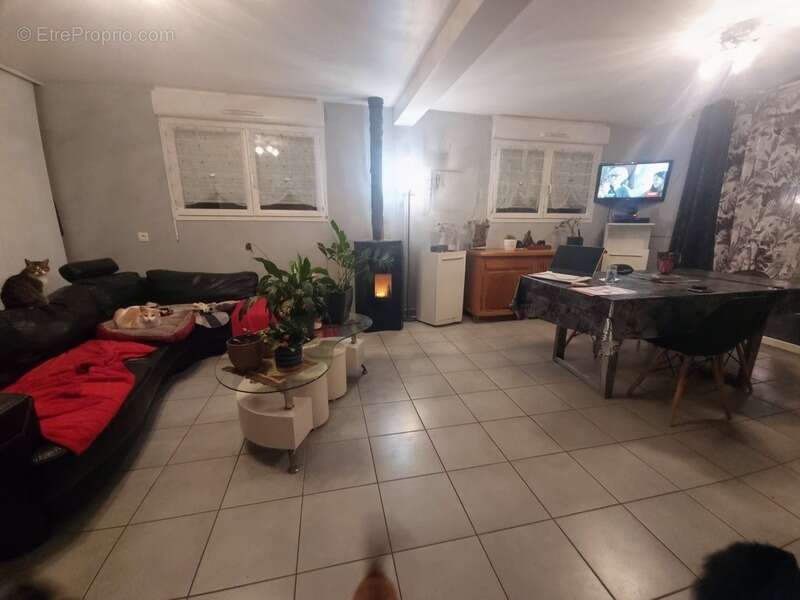 Maison à MESLAY-DU-MAINE