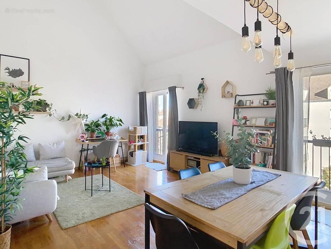 Photo 1 - Appartement à THIAIS