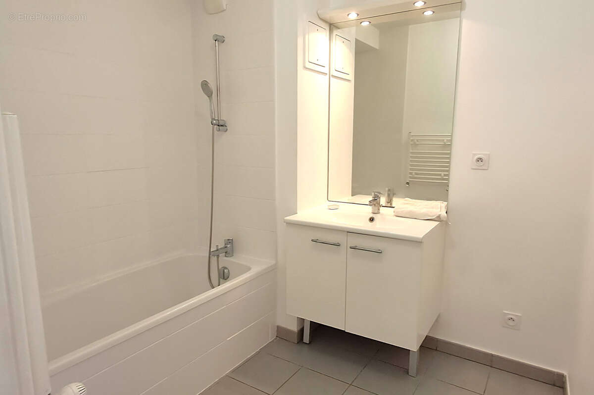 Appartement à BRON