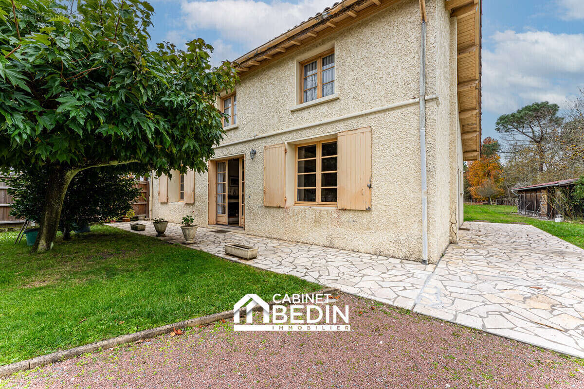 Maison à SALLES