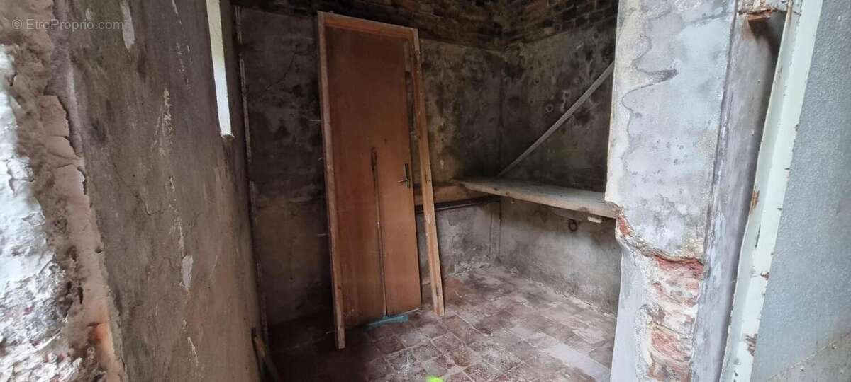 Maison à ETREAUPONT