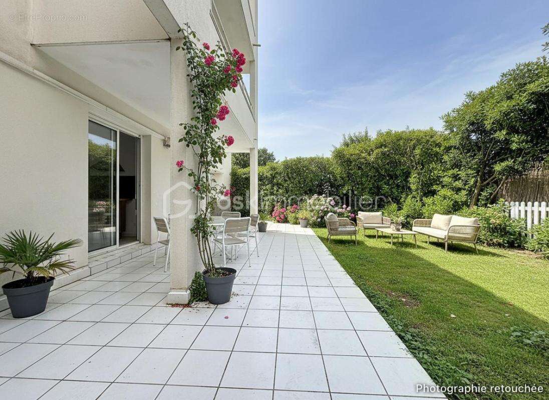 Appartement 2 pièces de 59 m2 avec jardin de 130 m2 + parking et cave - photo 3
