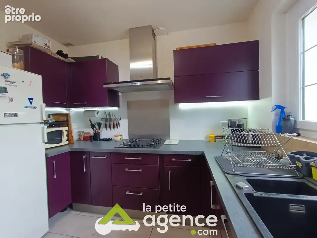 Maison 3 chambres sur près d'un hectare de terrain - photo 9