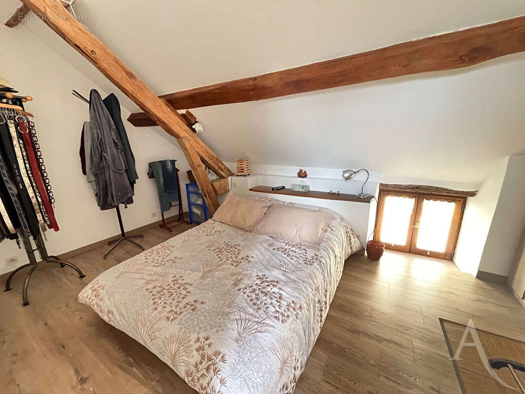 Maison à FOLLAINVILLE-DENNEMONT