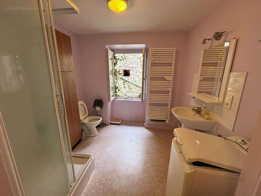 Maison à VILLEMONTAIS