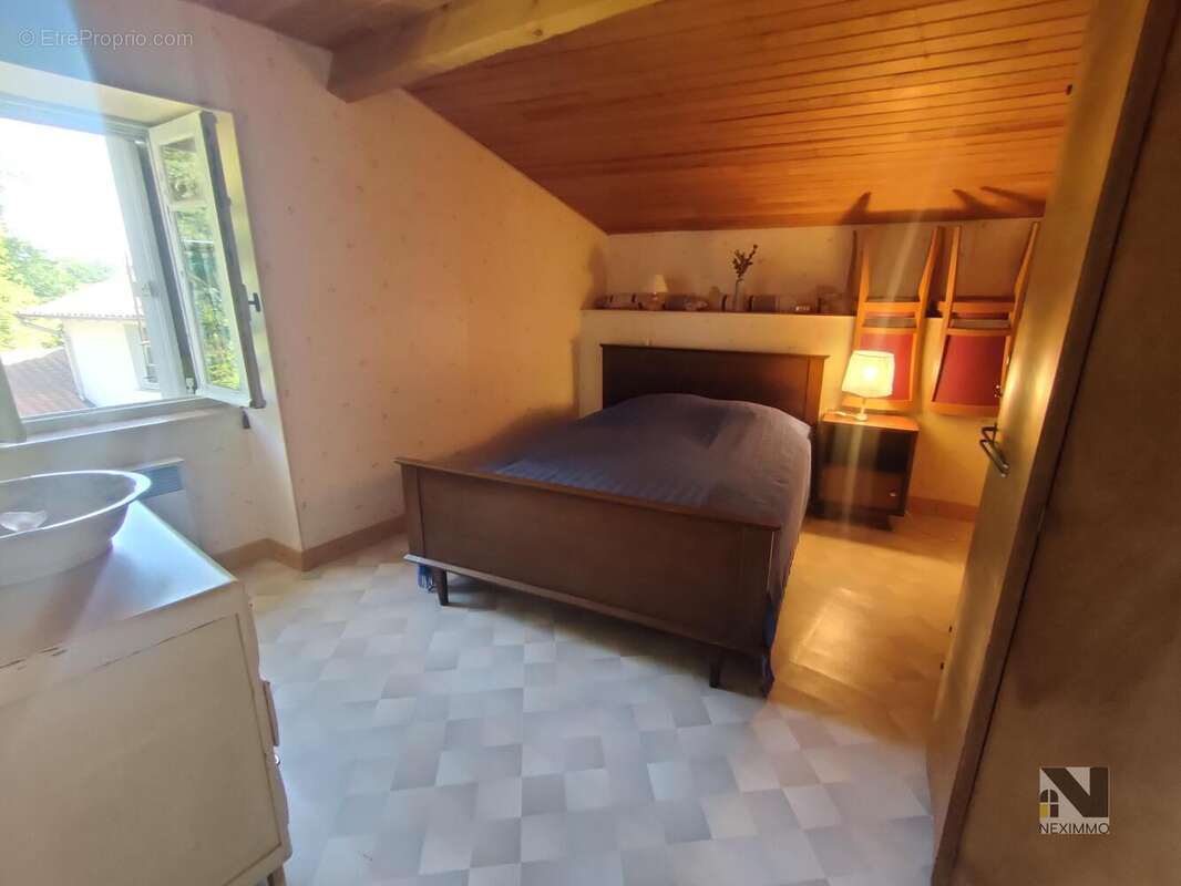 n°8 - Maison à CUSSAC