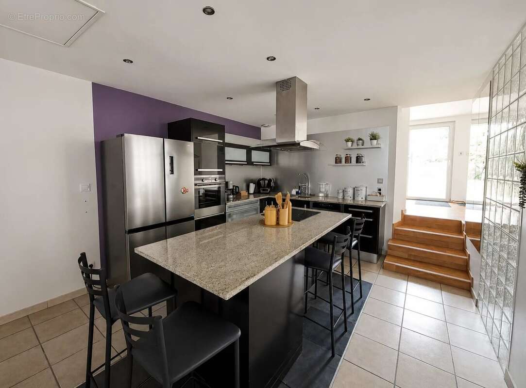 Maison à MASNY