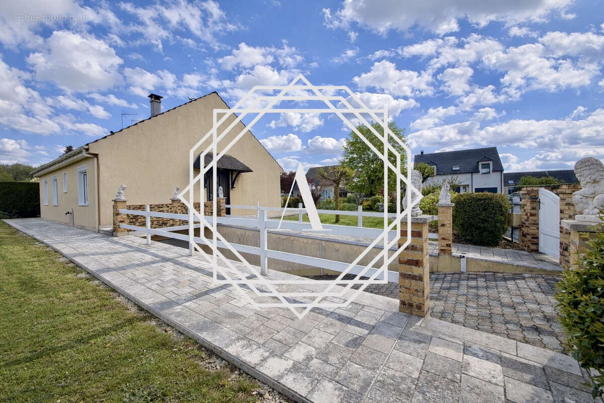 Maison à ANDEVILLE