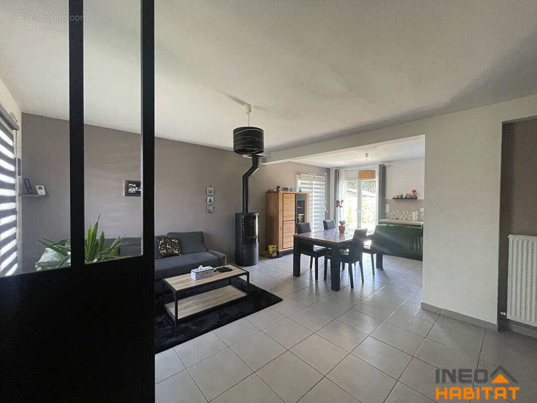 Maison à PLEUGUENEUC