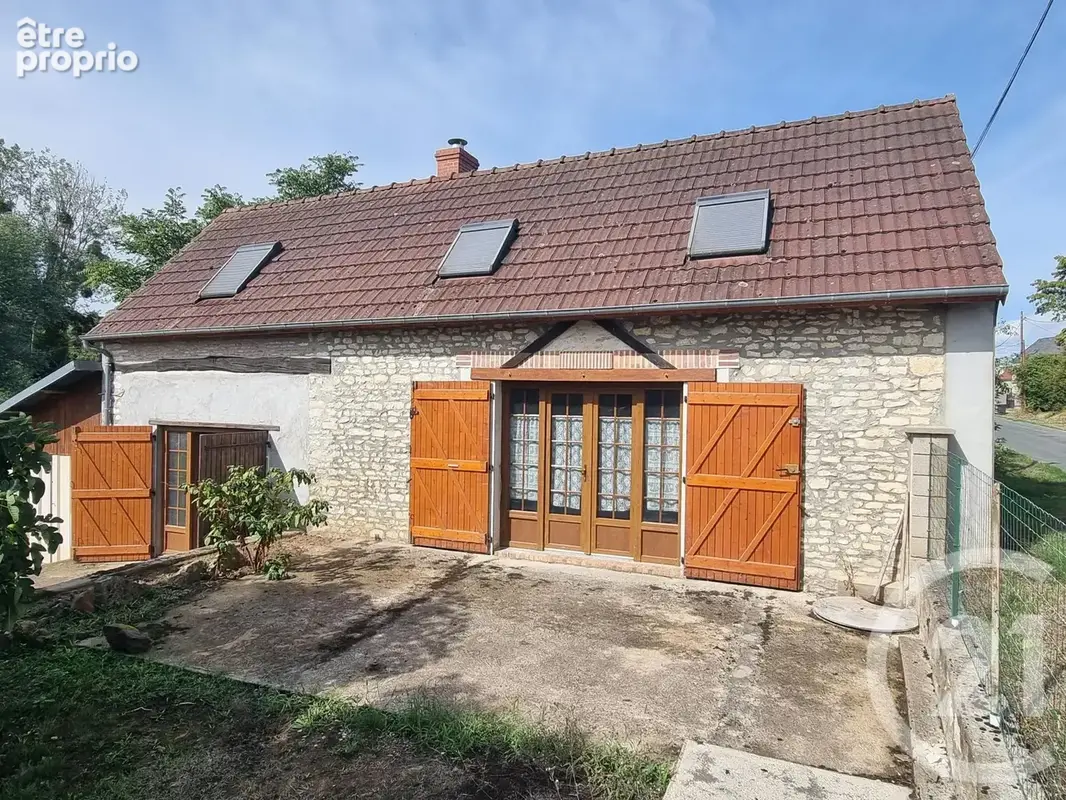 Maison à JALOGNES