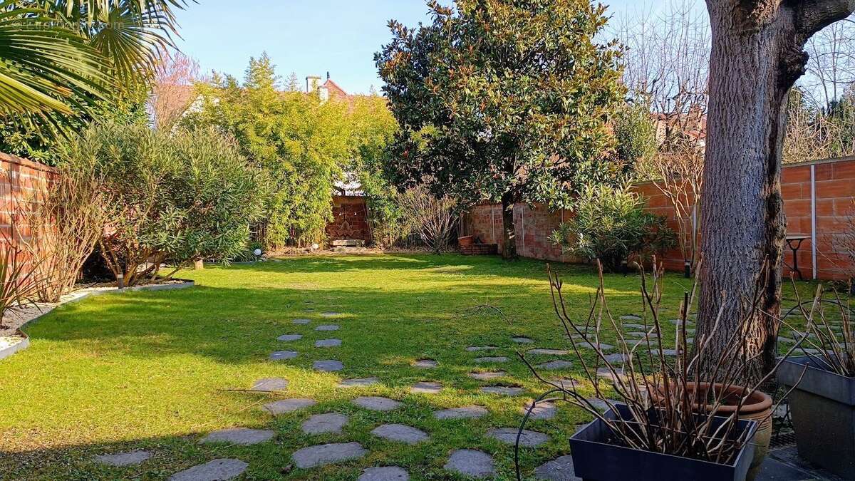 Maison à BOURG-LA-REINE