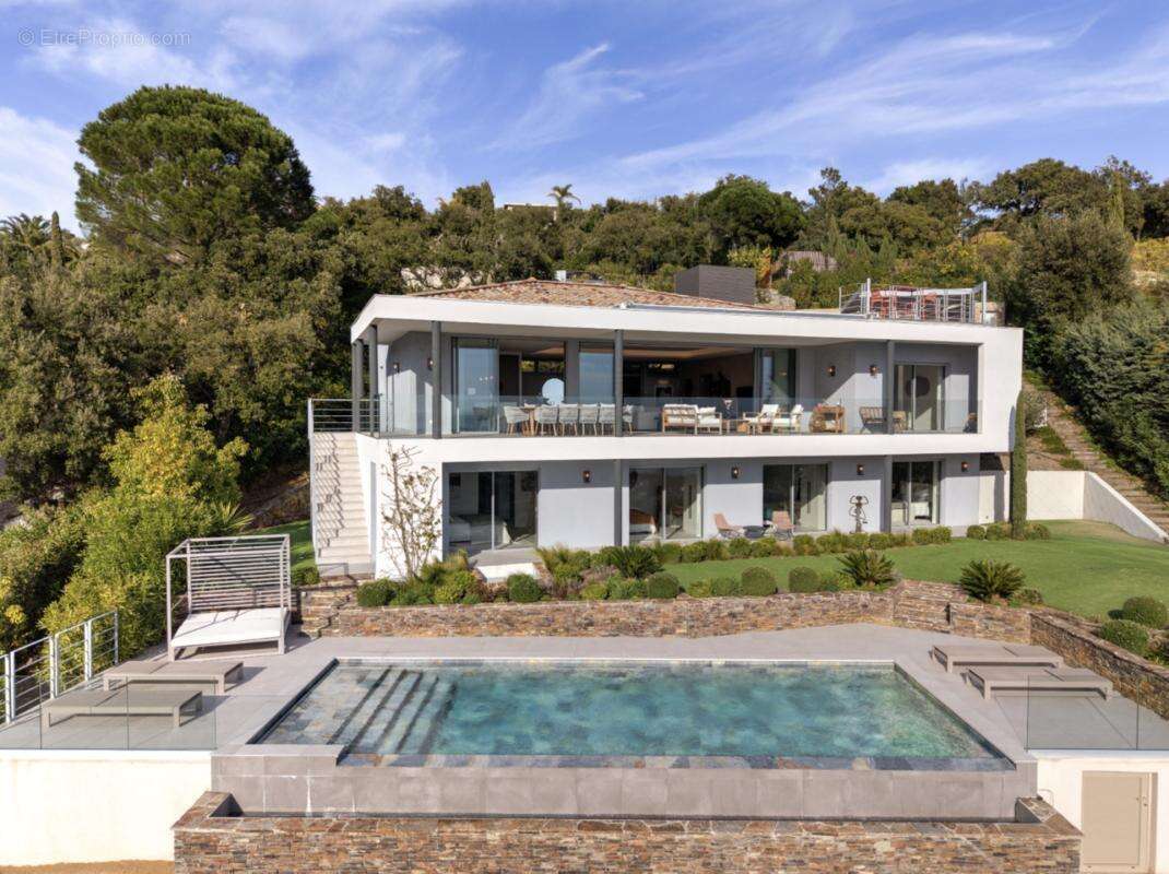 Sainte Maxime - Nartelle - Villa contemporaine d’exception – Vue mer panoramique - photo 4