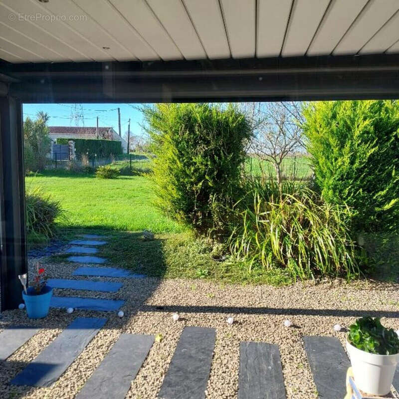 Maison à TONNAY-CHARENTE