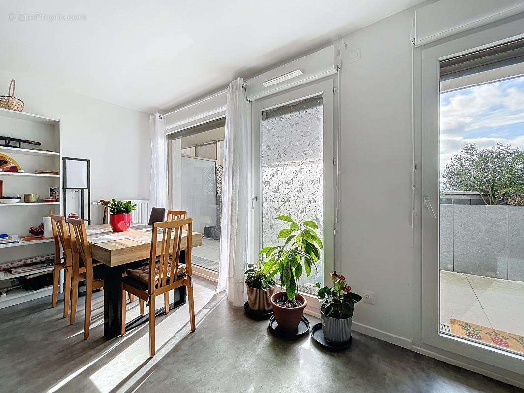 Appartement à BAGNEUX