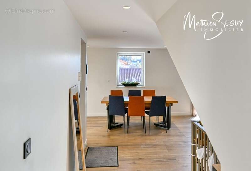 Maison à SAINT-MARTIN-EN-HAUT