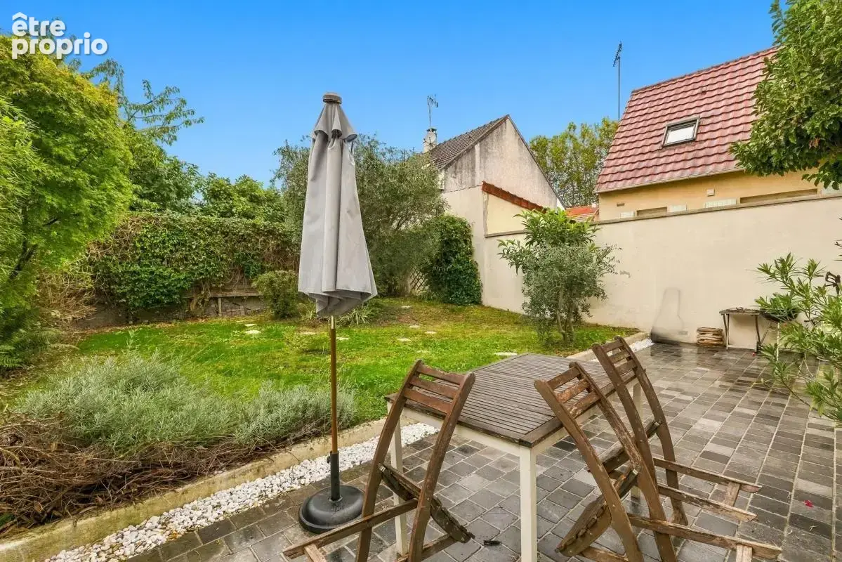 Agréable Maison de 7 pièces de 117 m² à Villejuif - photo 4