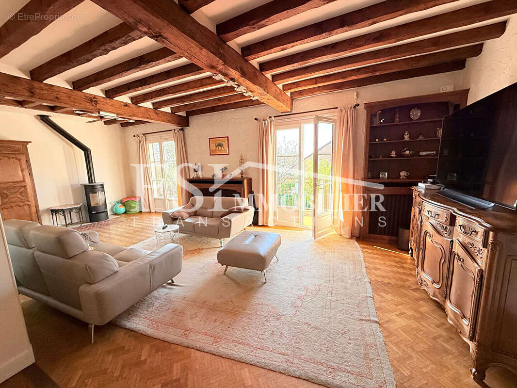 Maison à SAINT-LEU-LA-FORET