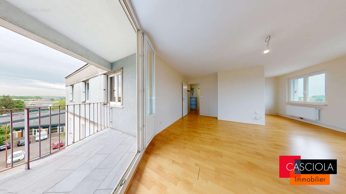 Appartement à MARLY
