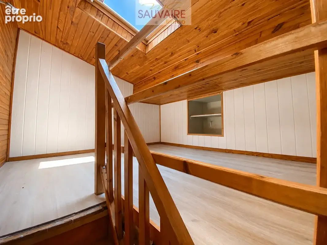 Idéal primo-accédant - Maison de village, R+2 au cœur de Saint-Laurent - photo 14