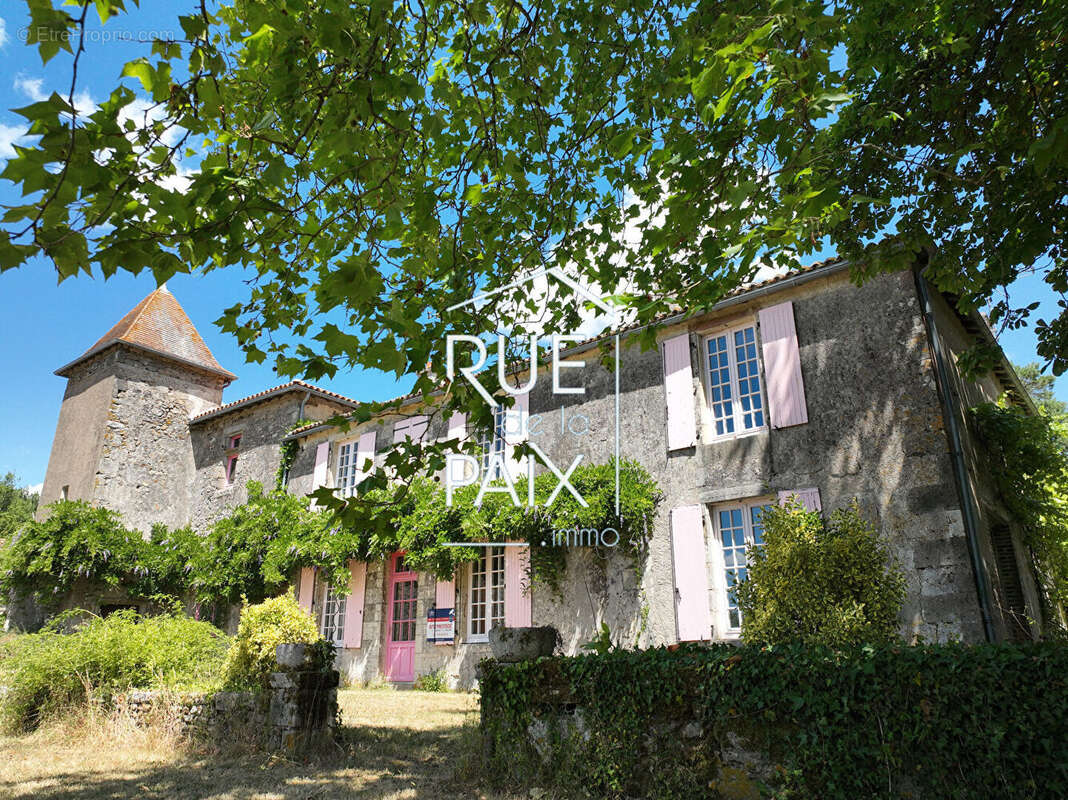Maison à VASLES