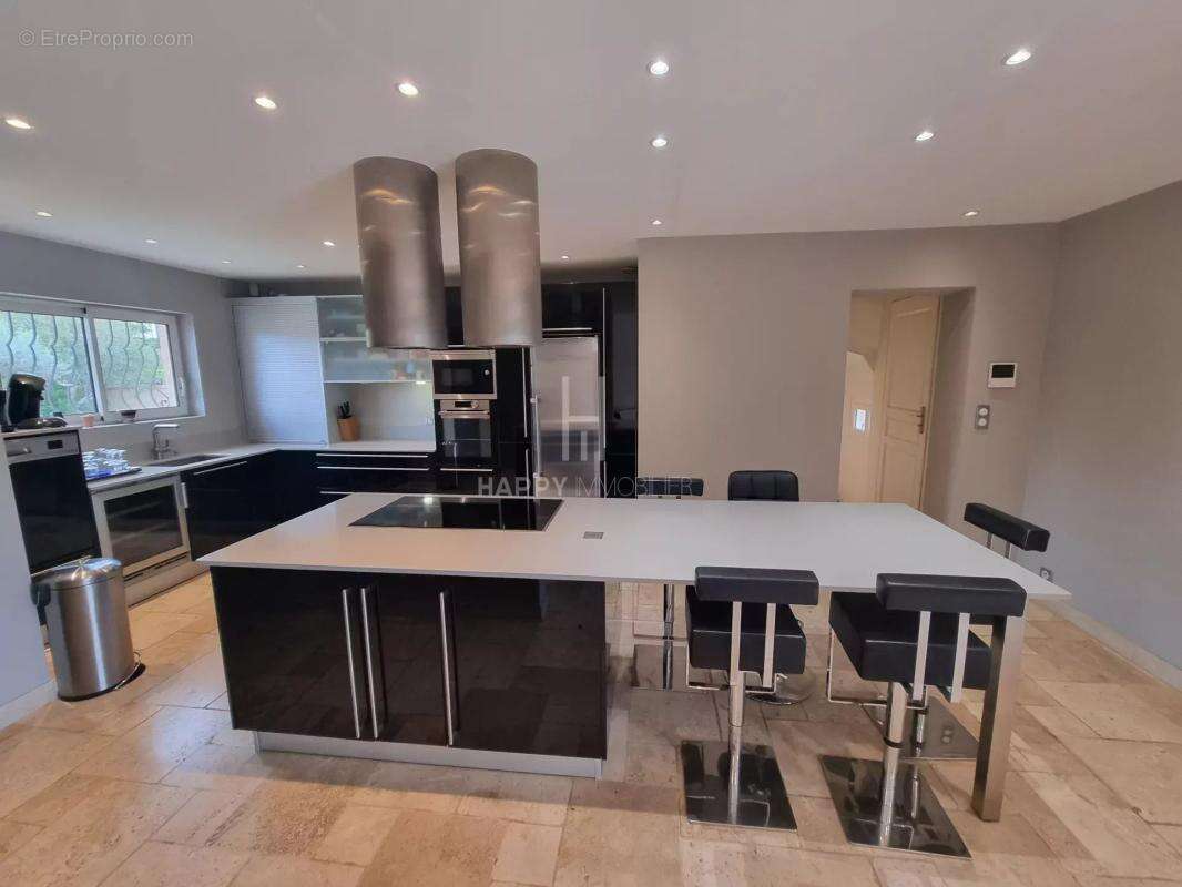 Maison sur 1300m2 de terrain au calme - photo 8