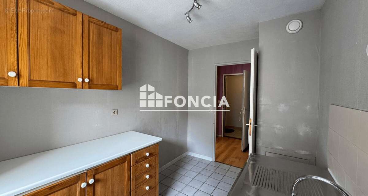 Appartement à LYON-8E