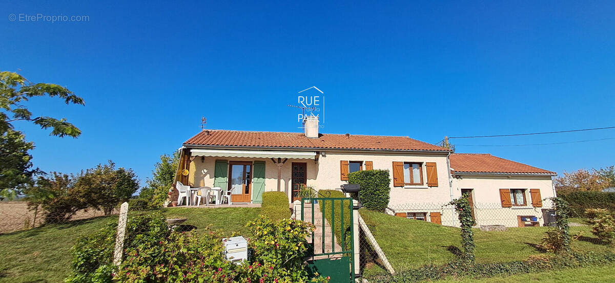Maison à SAINT-GENEST-D&#039;AMBIERE