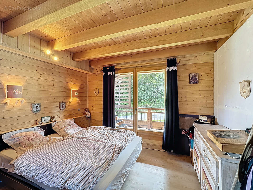 Les Gets - Chalet de 202 m2 - Environnement préservé et lumineux - photo 9