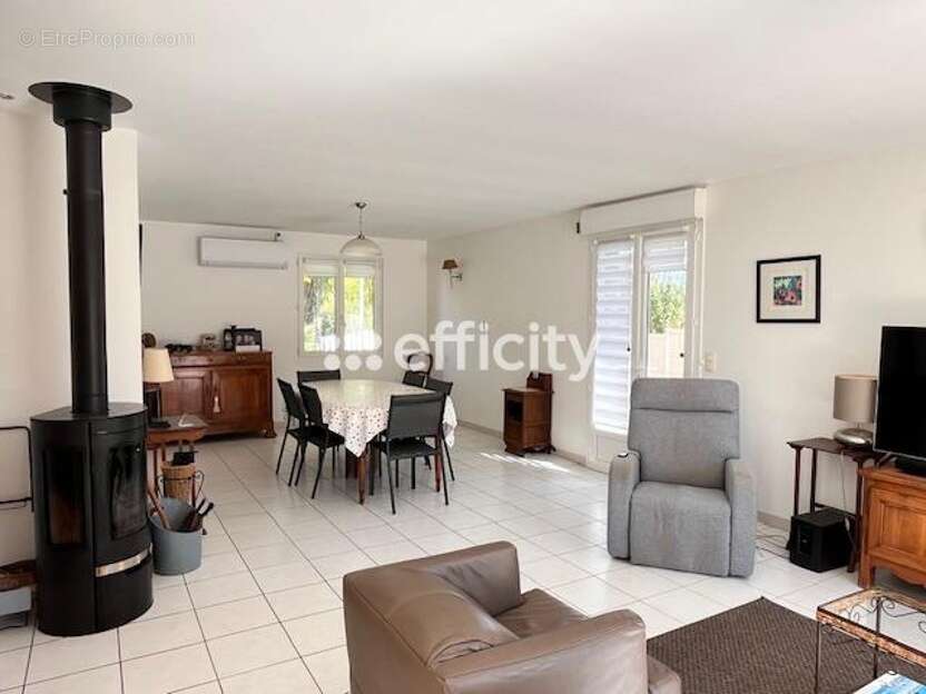 Maison à MESCHERS-SUR-GIRONDE