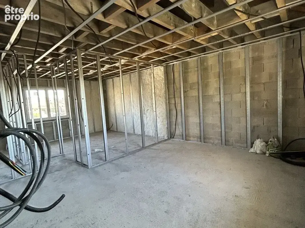 Mouroux - maison neuve 140 m² à terminer - 8 pièces - fort potentiel - photo 7