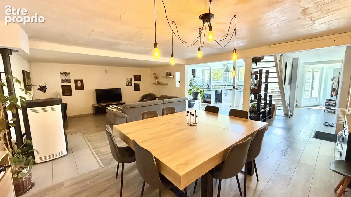Maison à LA POUEZE